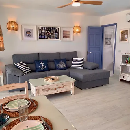 La Casa Del Mar - The Sea House Holiday home *